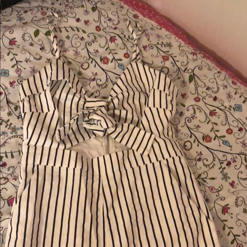 Size M Lock & Key 3/4 length jumper